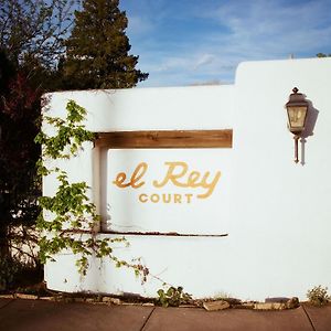 El Rey Court